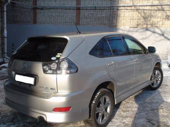 2005 Toyota Harrier Photos