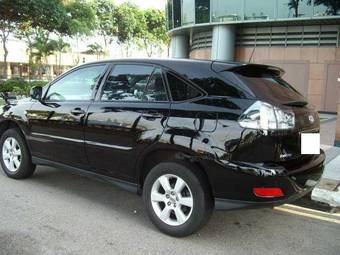 2005 Toyota Harrier Pictures