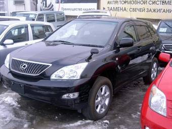 2005 Toyota Harrier Images