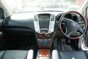 2005 Toyota Harrier Photos