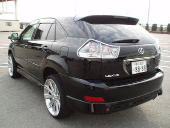 2005 Toyota Harrier Photos