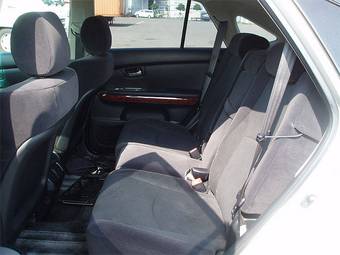 2005 Toyota Harrier Pictures