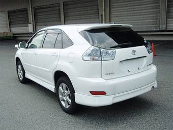 2005 Toyota Harrier Photos