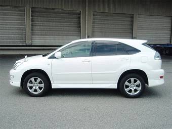 2005 Toyota Harrier Photos