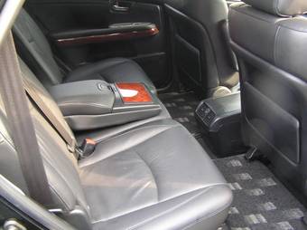 2005 Toyota Harrier Pictures