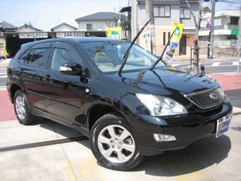 2005 Toyota Harrier Photos