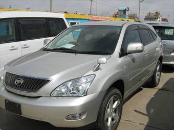 2005 Toyota Harrier Pictures