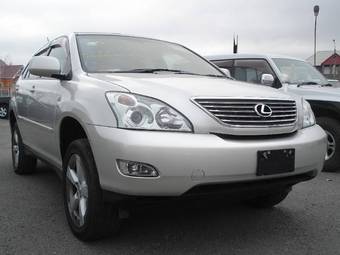 2005 Toyota Harrier Pics