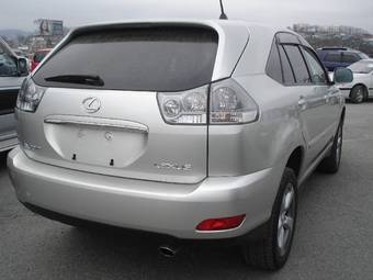 2005 Toyota Harrier Pictures