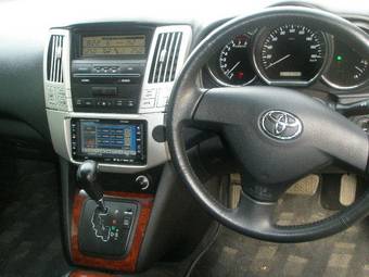 2005 Toyota Harrier Pictures