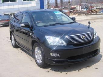 2005 Toyota Harrier Pictures