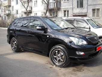 2005 Toyota Harrier Pictures