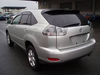 2005 Toyota Harrier Pics