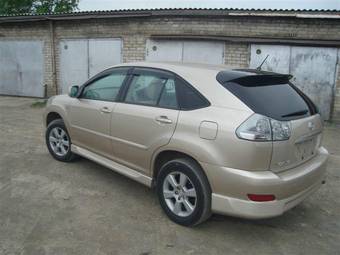 2005 Toyota Harrier Photos