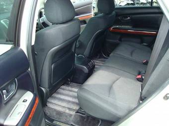 2005 Toyota Harrier Pics