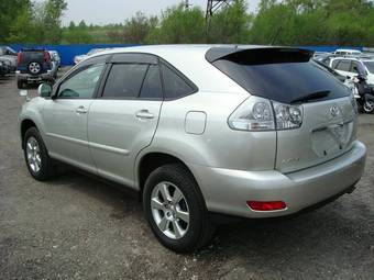 2005 Toyota Harrier Photos