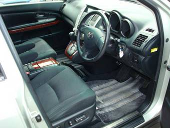 2005 Toyota Harrier Wallpapers