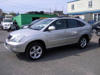 2005 Toyota Harrier Pictures