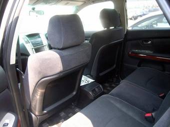 2005 Toyota Harrier Pictures