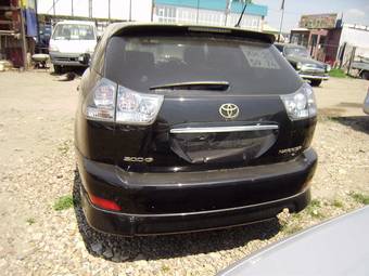 2005 Toyota Harrier Photos