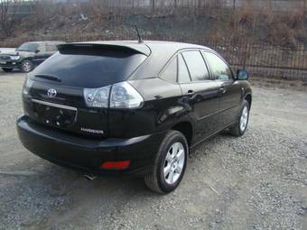 2005 Toyota Harrier Photos