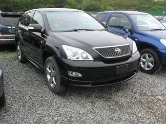 2005 Toyota Harrier Pictures