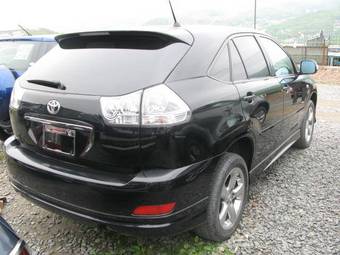 2005 Toyota Harrier Photos