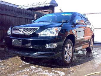 2005 Toyota Harrier Photos