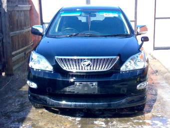 2005 Toyota Harrier Pictures