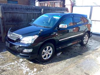 2005 Toyota Harrier Photos