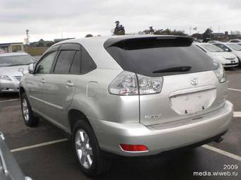 2005 Toyota Harrier Photos