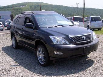 2005 Toyota Harrier Pics