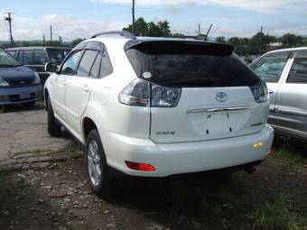 2005 Toyota Harrier Pictures