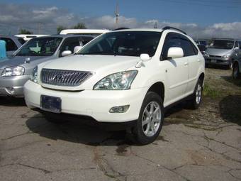 2005 Toyota Harrier Photos