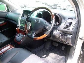 2005 Toyota Harrier Pictures