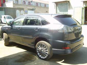 2005 Toyota Harrier Photos