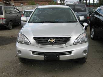 2005 Toyota Harrier Photos