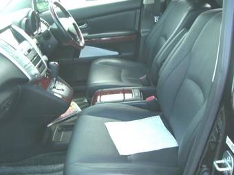 2005 Toyota Harrier Pictures