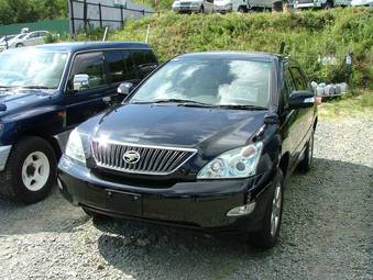 2005 Toyota Harrier Photos