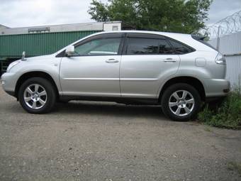 2005 Toyota Harrier Photos