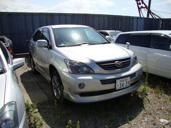 2005 Toyota Harrier Photos