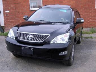 2005 Toyota Harrier Pictures