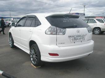 2005 Toyota Harrier Photos