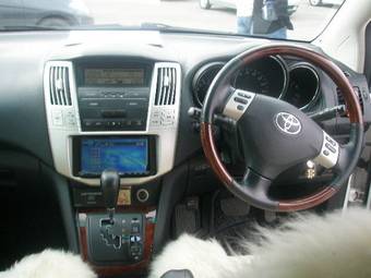 2005 Toyota Harrier Photos