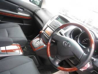 2006 Toyota Harrier Pictures