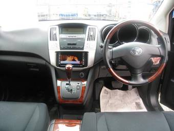 2006 Toyota Harrier Pics