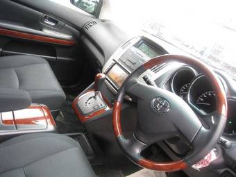 2006 Toyota Harrier Pictures