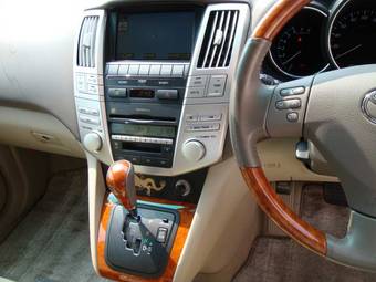 2006 Toyota Harrier Photos