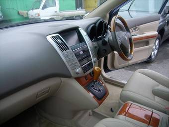 2006 Toyota Harrier Pictures