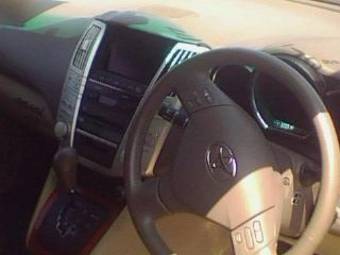 2006 Toyota Harrier Photos